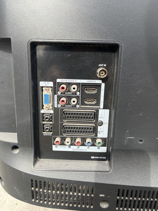 Продаю Телевизор Битый