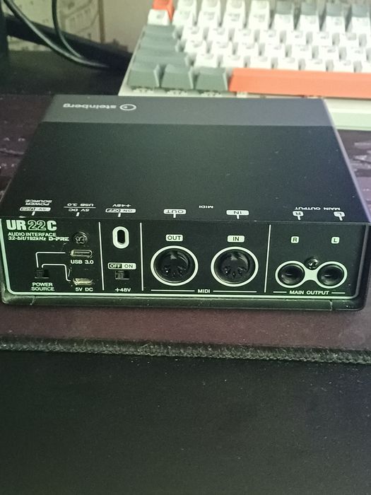 Звуковая карта UR22C