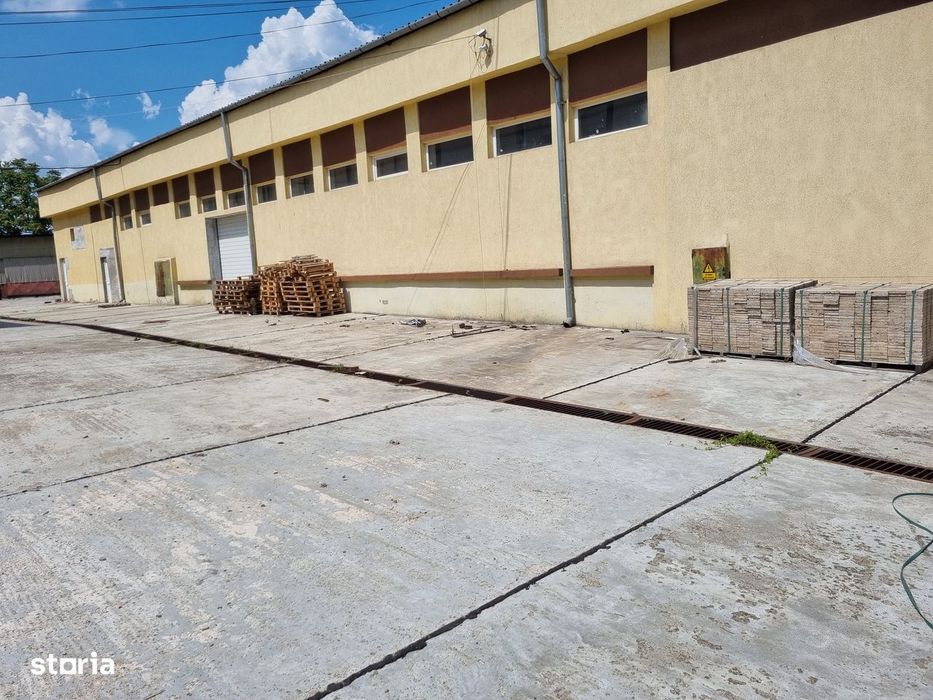 Închiriere depozit 656 mp,cu platformă betonată,Deva