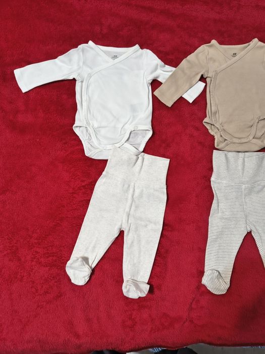 Set body cu pantalon mărime 56