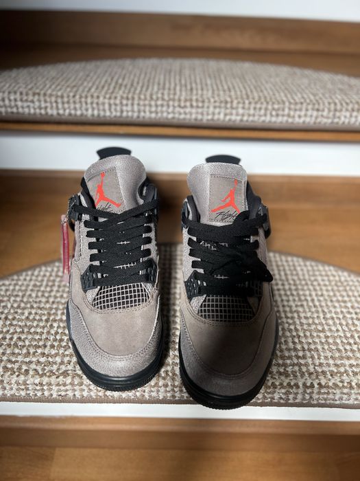 Nike Air Jordan 4 Taupe Haze Infrared
