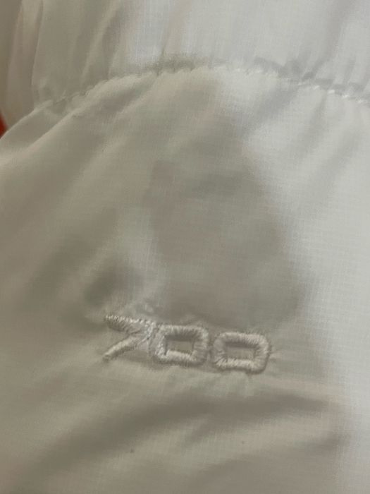 geaca The North Face Alba Scurta(marime de femei)