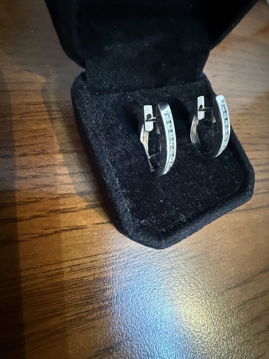 Продам золотые серьги 750пробы