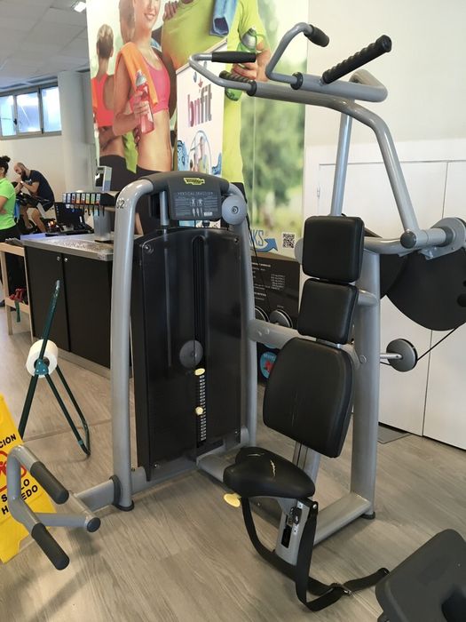 Depozit aparate fitness technogym