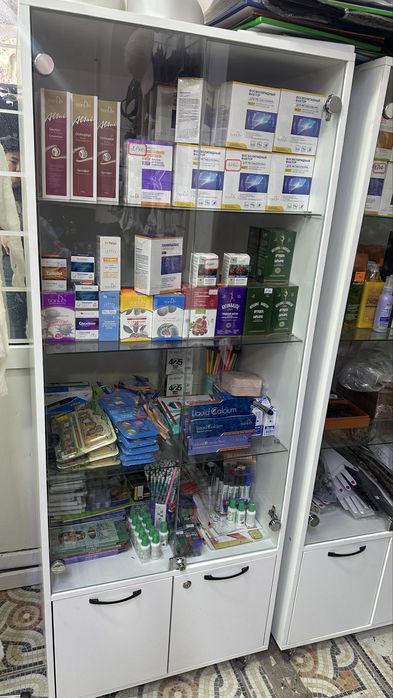 шкаф полка для бутика магазина