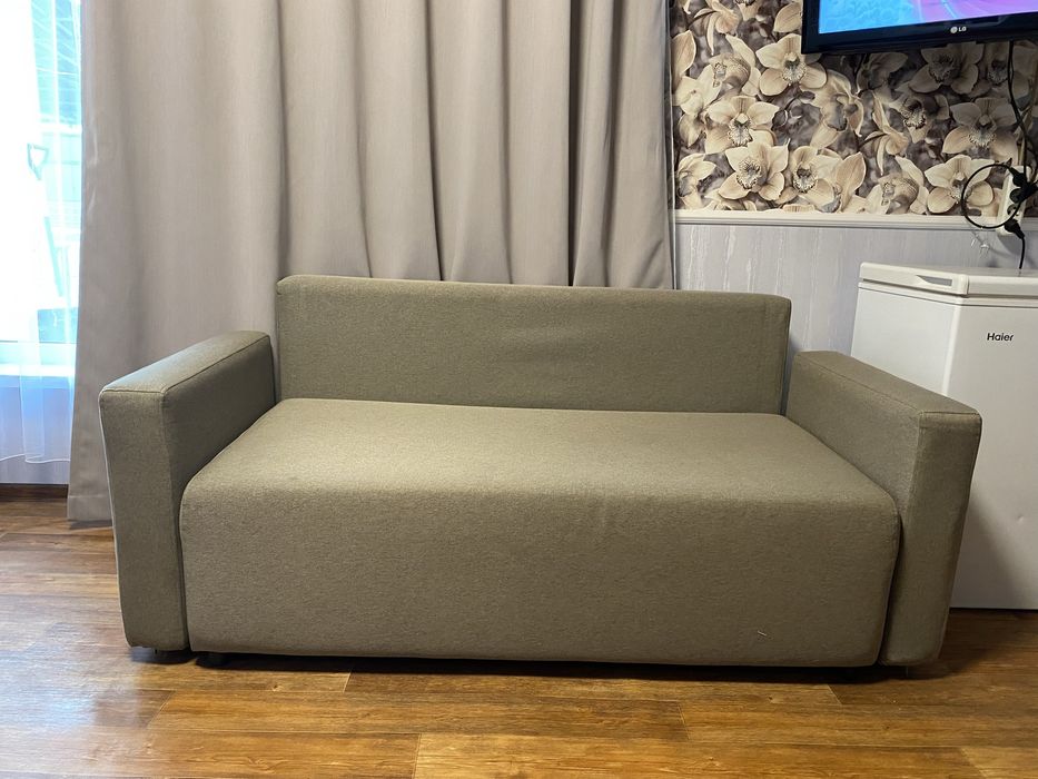 Диван для офиса или дома