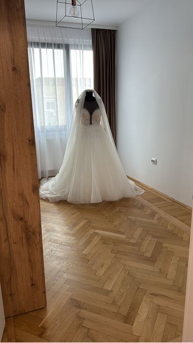 Rochie de mireasa A-line