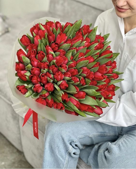 Тюльпаны сортовые голландские пионы розы