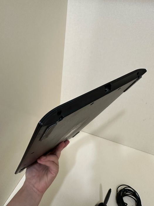 Wacom Intuos4 PTK-440 Professional Grafik Planshet (Artist Tablet)
