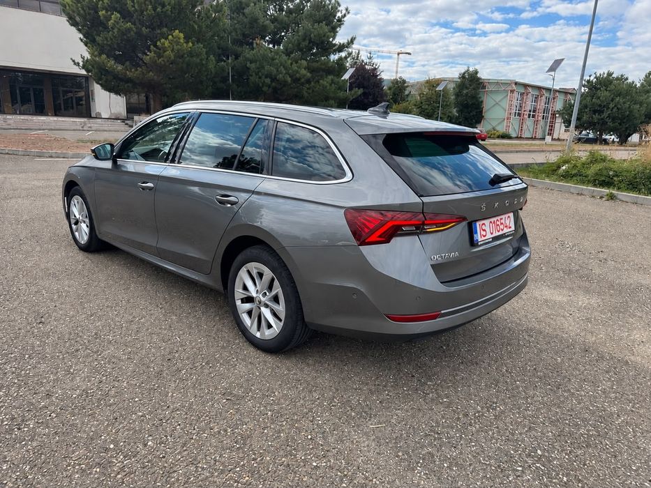 Skoda Octavia 2022/Carte RAR /Matrix/Virtual/Head-up/Piele ventilata/Camera