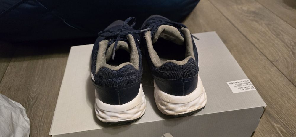 Маратонки   Nike