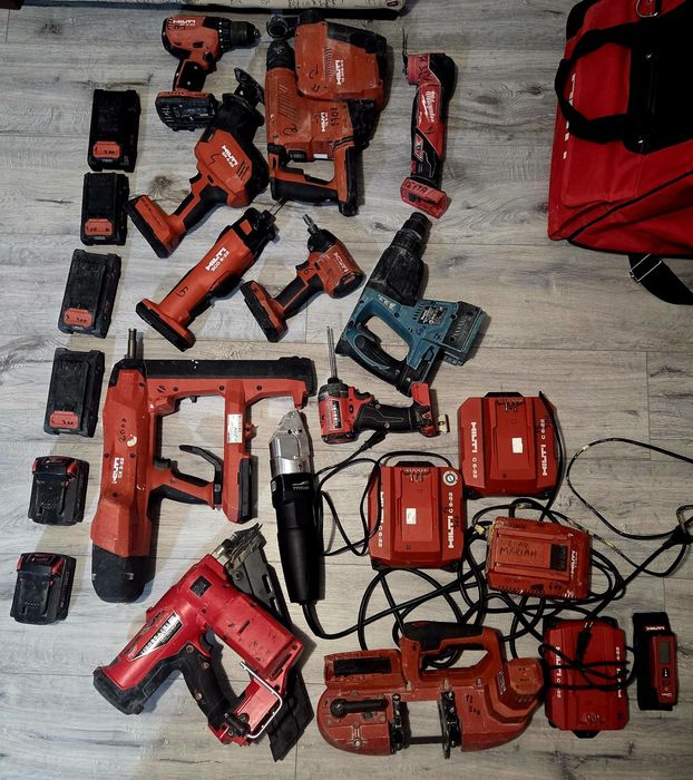 Vând scule profesionale Hilti, Milwaukee si Makita - stare bună, preturi avantajoase