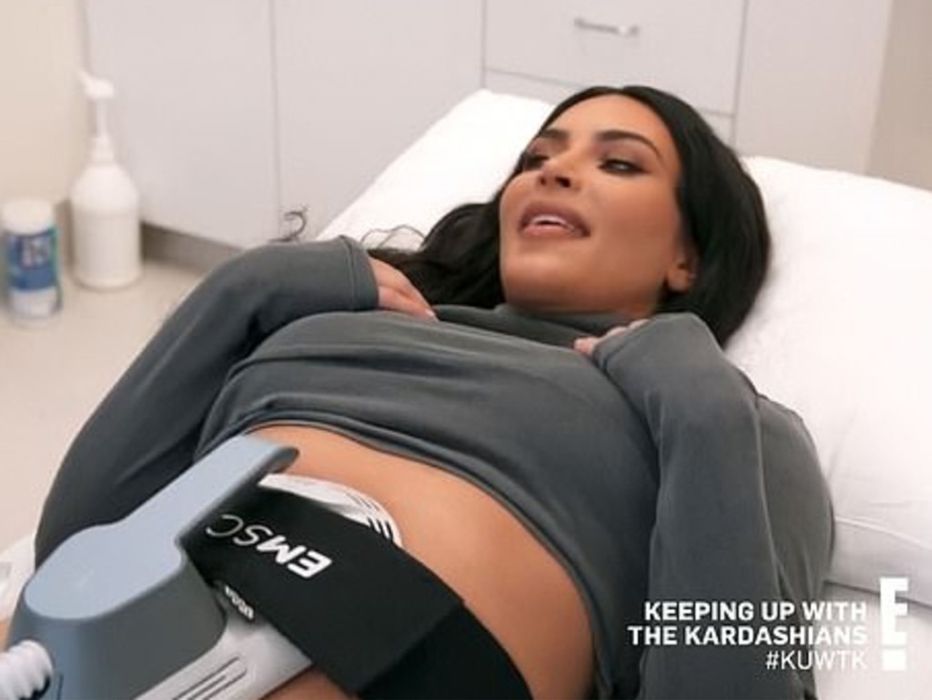 Аппарат для коррекции фигуры EMSCULPT!