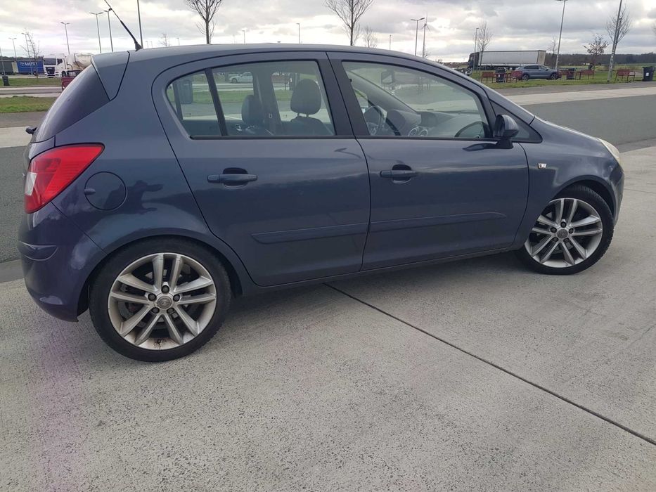 Opel Corsa/1.7 diesel panoramic piele