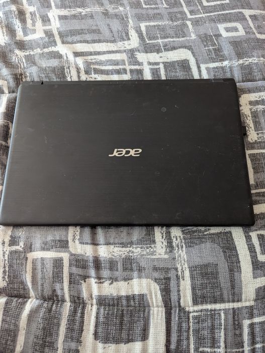 Acer   aspire  3
