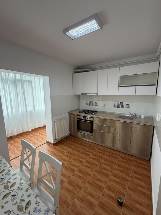 De inchiriat ap 3 camere Eremia