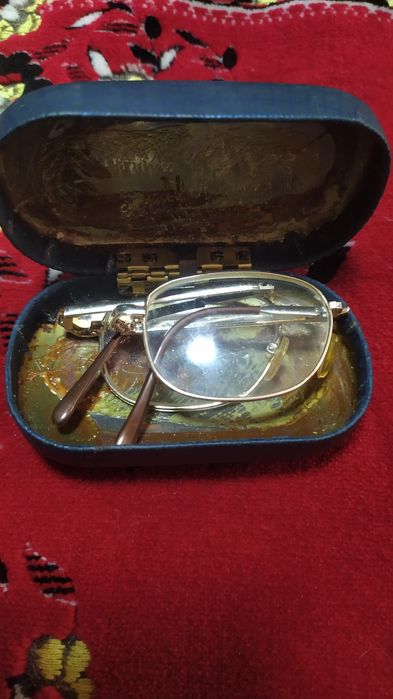 Продам советские часы.