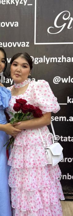 продаются платья