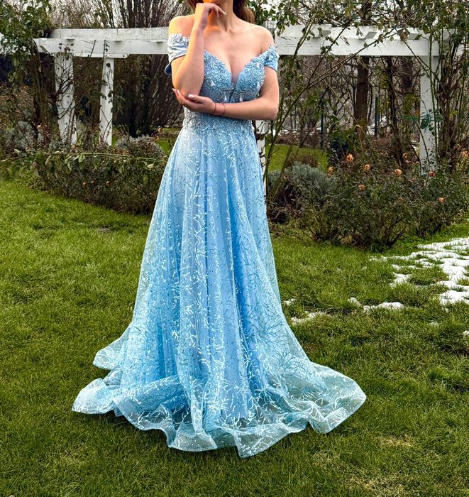 Rochie baby blue de seară