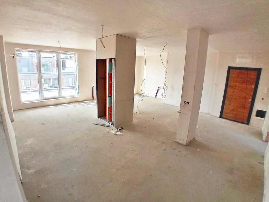 Продава се Четиристаен апартамент в София, Малинова долина - 226 кв.м за 1367 €/кв.м - Снимка #1