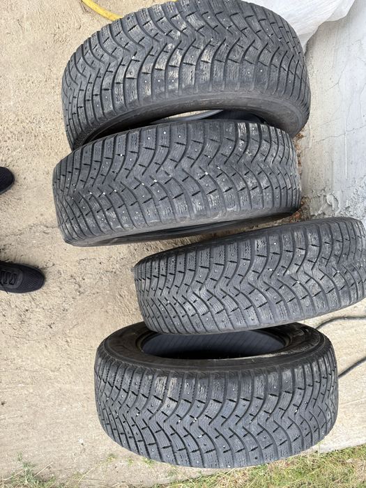Anvelope  de iarna Michelin  225 65 R 17
