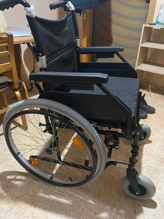 Продам инвалидные коляски