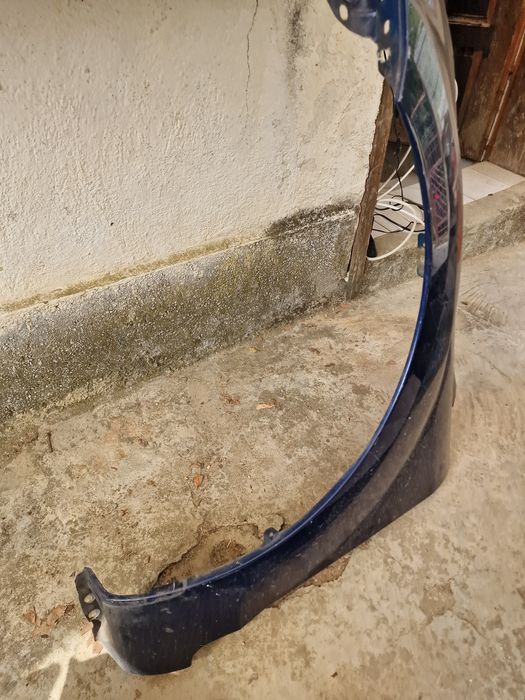 FORD FOCUS facelift  2010 предна броня,ляв калник