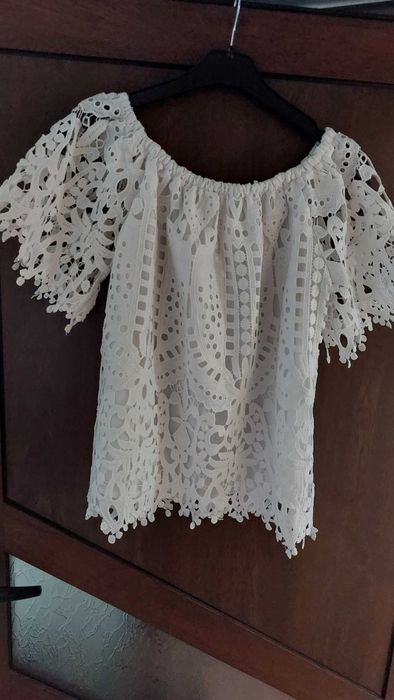 Дамска блуза с бродерия