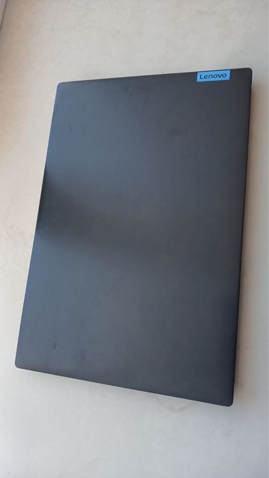 Ноутбук.  Lenovo
