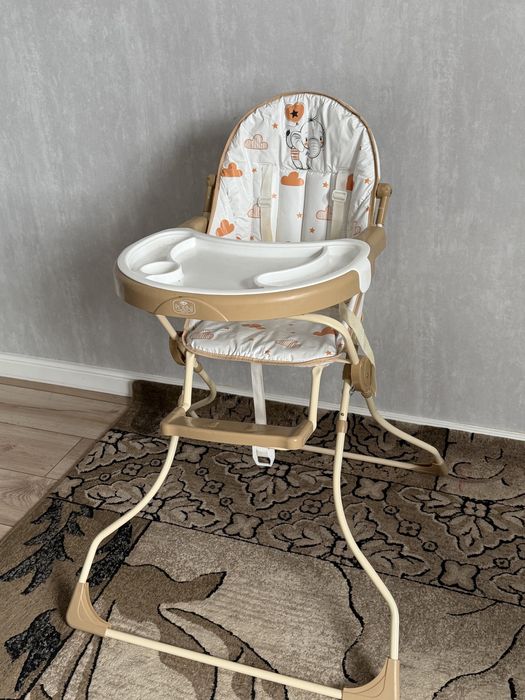 Детский стол для кормления