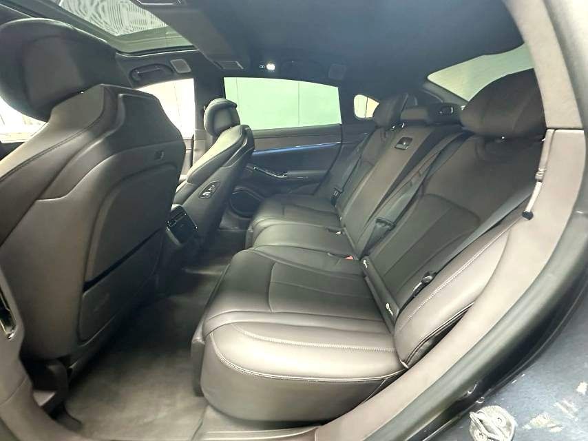 Элегантные б/у автомобили из Китая по низкой цене