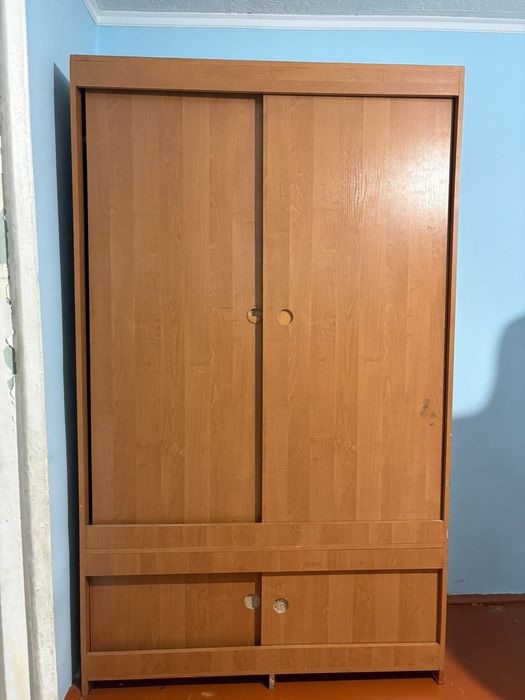 Продам шкаф для одежды