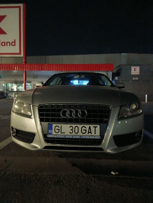 Vând Audi A5 8T Coupe