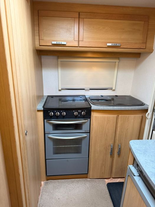 Rulota 2 3 persoane Lunar Ariva 800kg