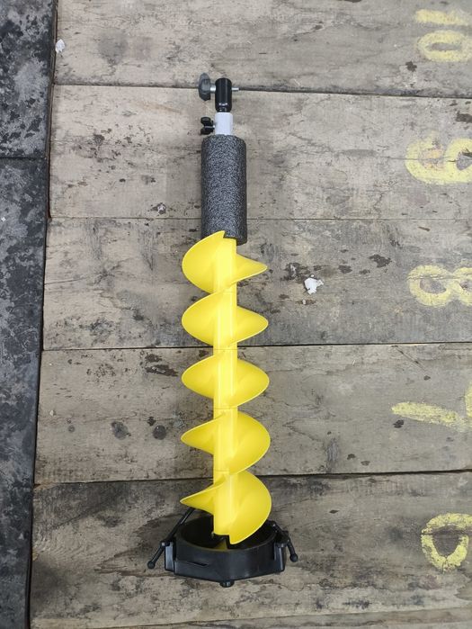 Продам ледобур новый