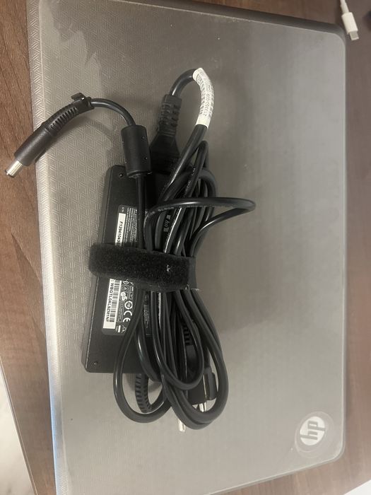 Laptop HP G62, SSD 240 GB, Windows 10, încărcător original