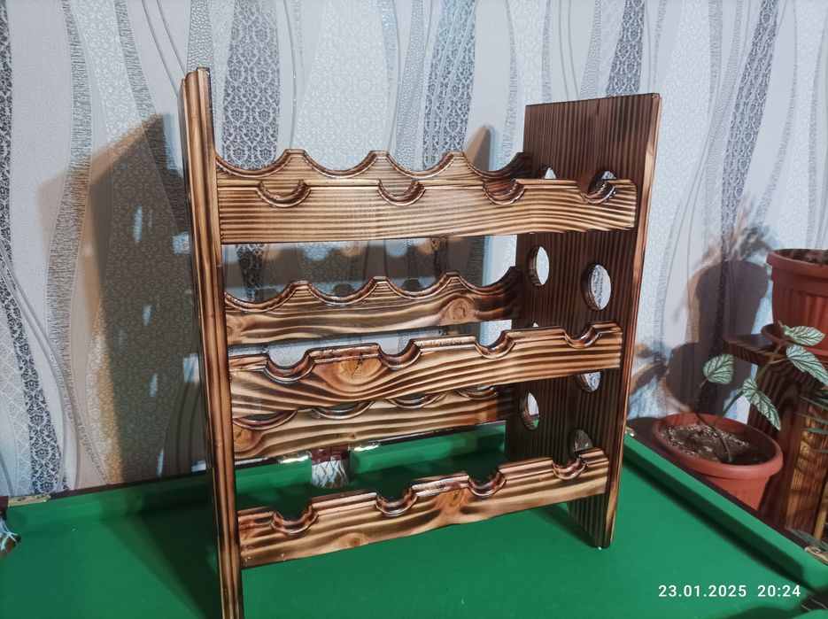 Стойка,стелаж за вино