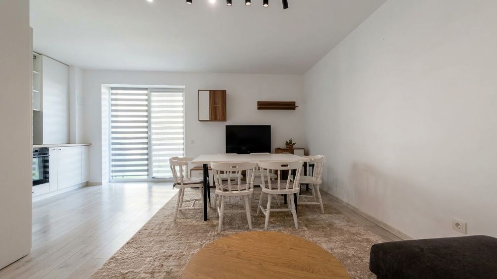 Proprietar, închiriez apartament 2 camere, terasă uriașă 60mp + parcare, Unirii  Ama Residence