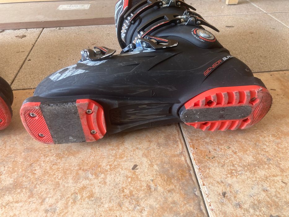 Ски обувки Rossignol – Flex 110 – Размер 27 / 27.5  Продавам ски обувки Rossignol с flex 110 и размер 27–27.5