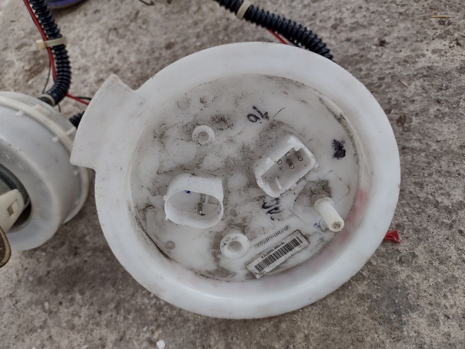 Бензинова помпа за BMW f10 f11 550 650