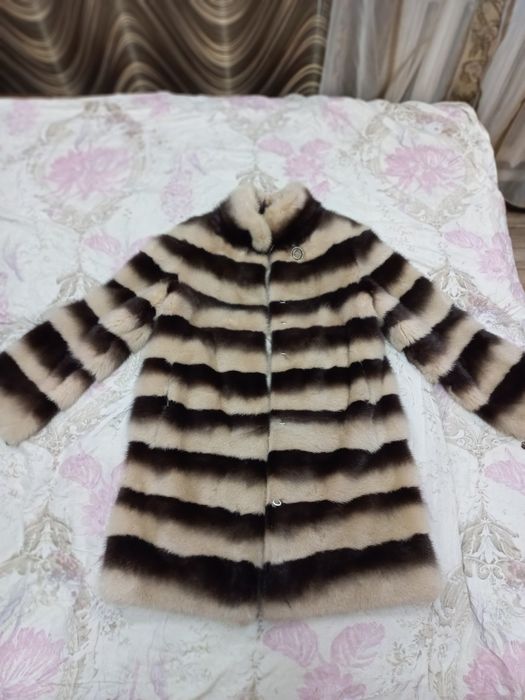 Продам шубу норковую
