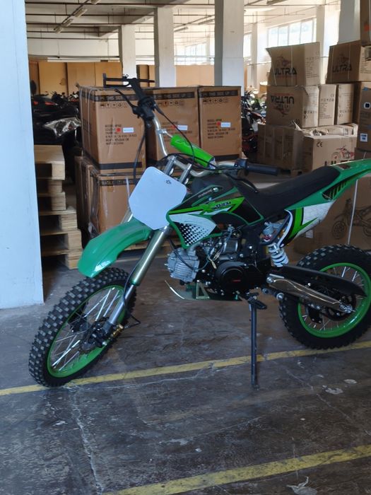 Cross 125cc nou doar că este dintr-un lot mai vechi