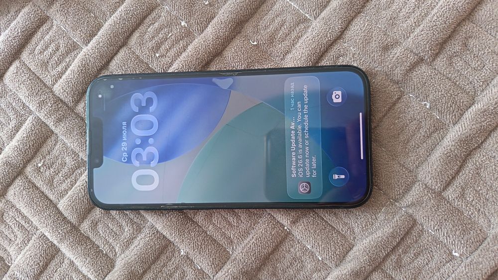Продам iPhone 13