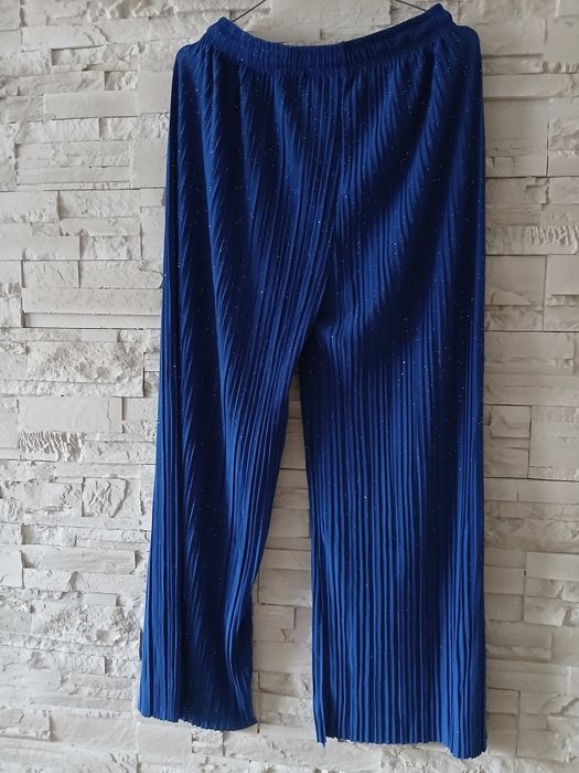 Pantaloni din bumbac 65% poliester35 cu sclipici evazati perfecti  de purtat