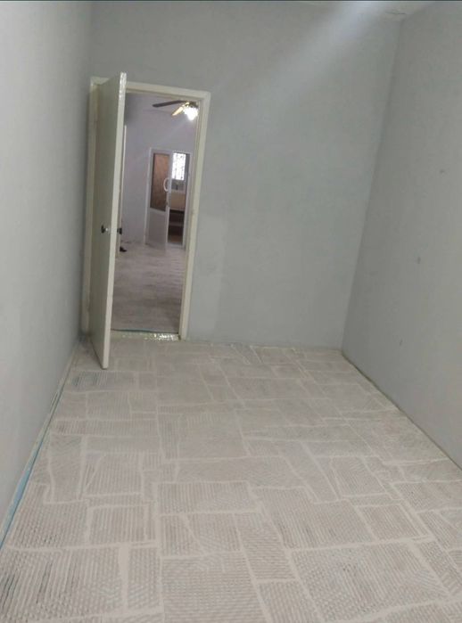 Продаётся 2х комнатная на Художников (ипотека) 
Художников 
2(3)/5/5