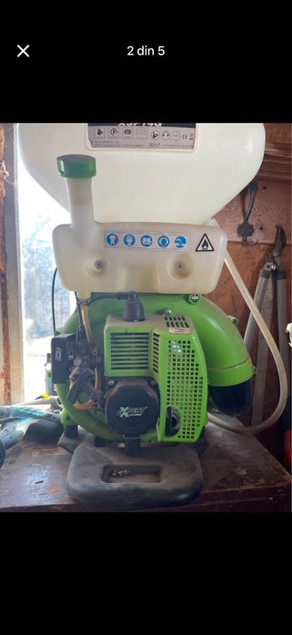 Suflantă pe benzină