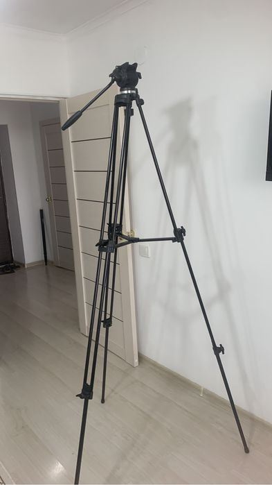 Продам штатиф для камеры