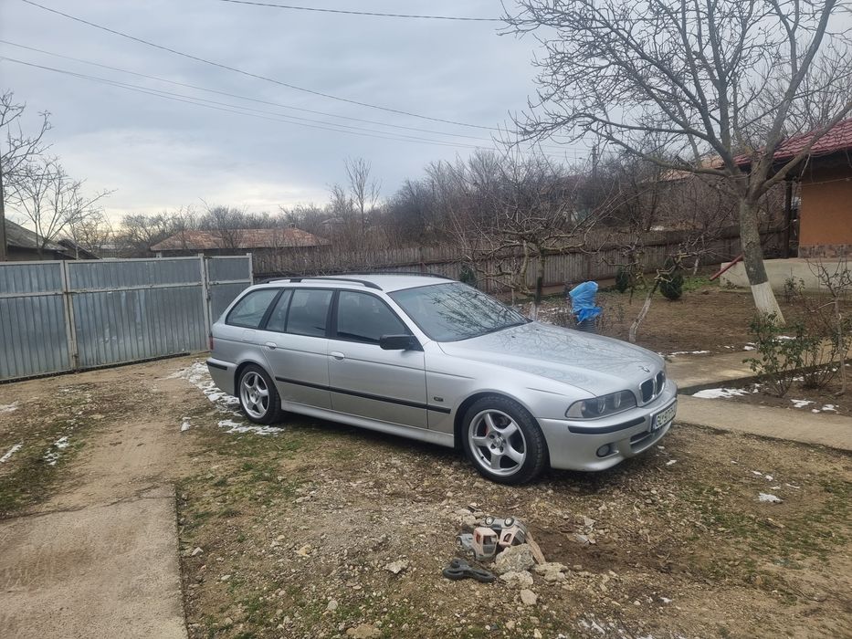 Vând BMW E39 520i  pachet M