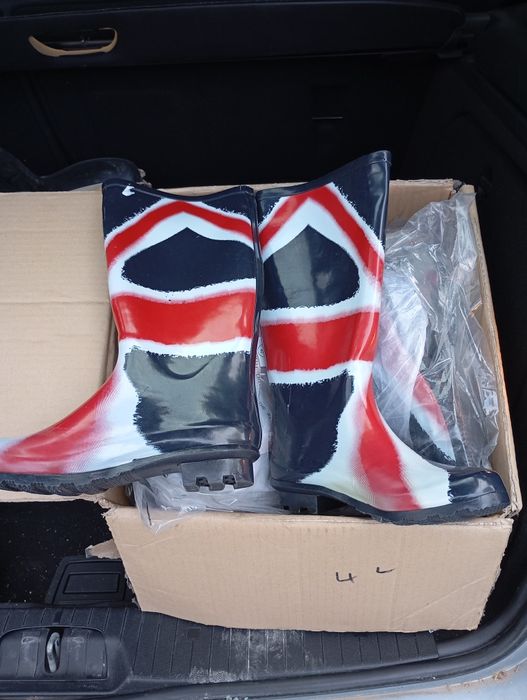 Топ бутик Гумени бутикови ботуши , удобни и всезезонни от 35 до 42 ном