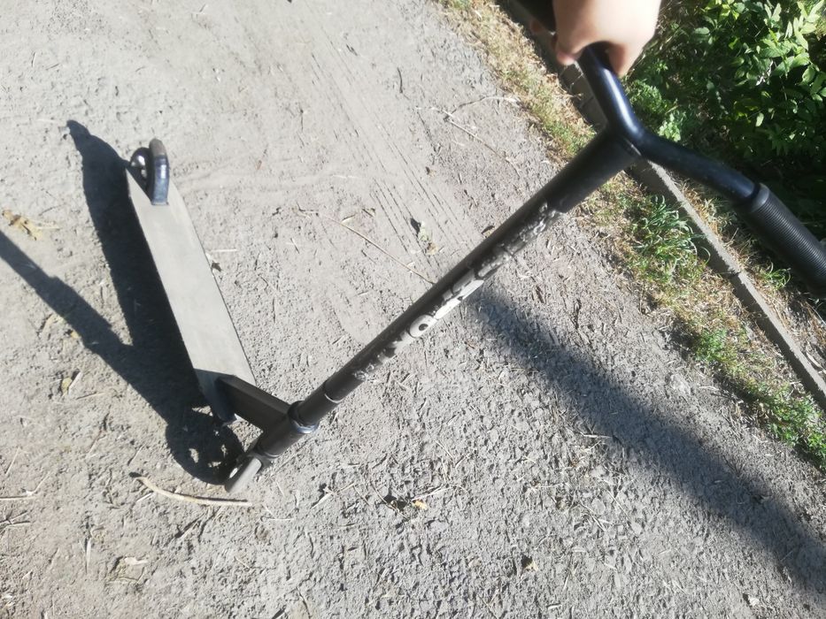 Самокат для трюков